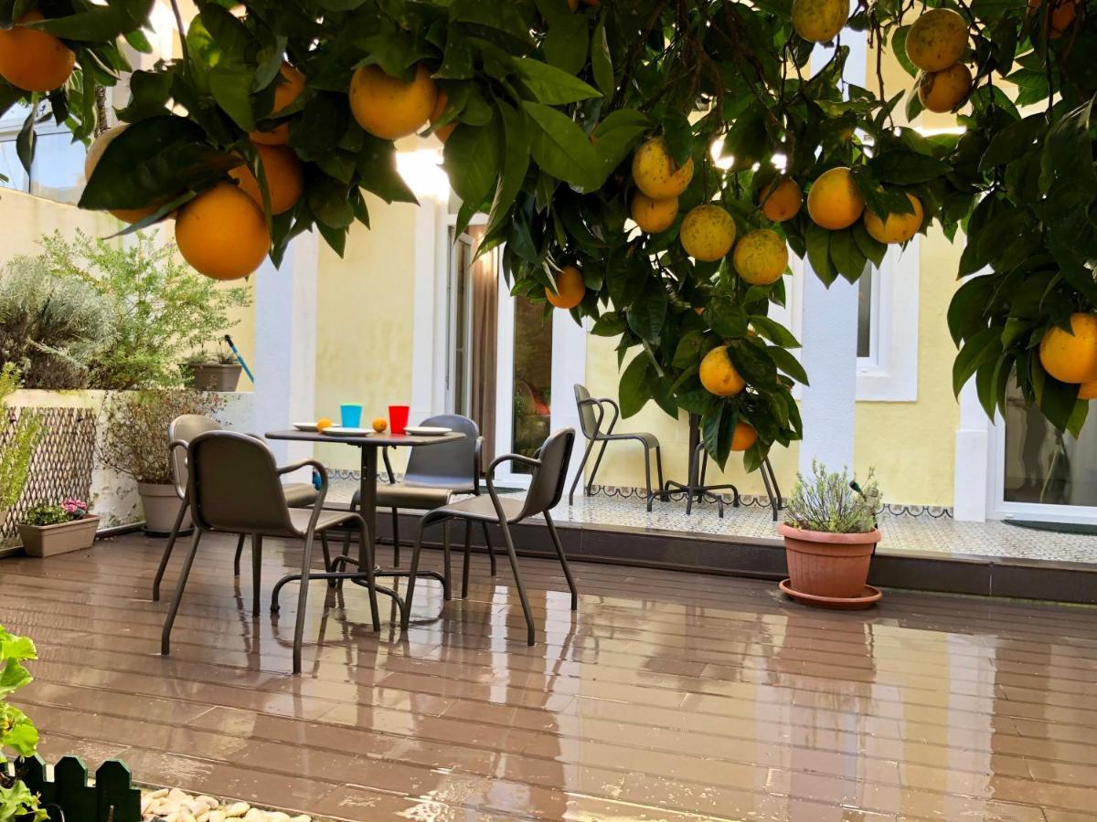 Sunny Orange Garden Apartment In Central Lisbon Exterior photo