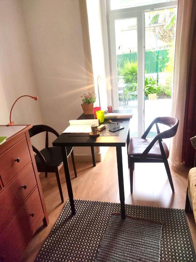 Sunny Orange Garden Apartment In Central Lisbon Exterior photo