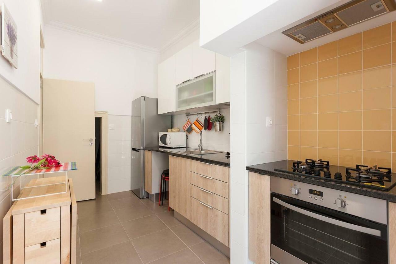 Sunny Orange Garden Apartment In Central Lisbon Exterior photo