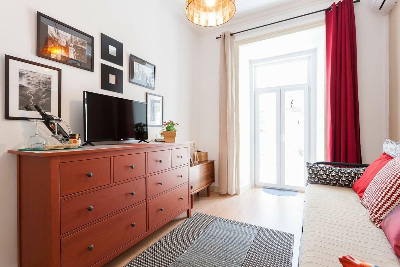 Sunny Orange Garden Apartment In Central Lisbon Exterior photo